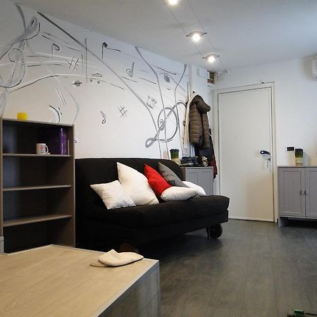 Jazz Style Home Rome Room photo
