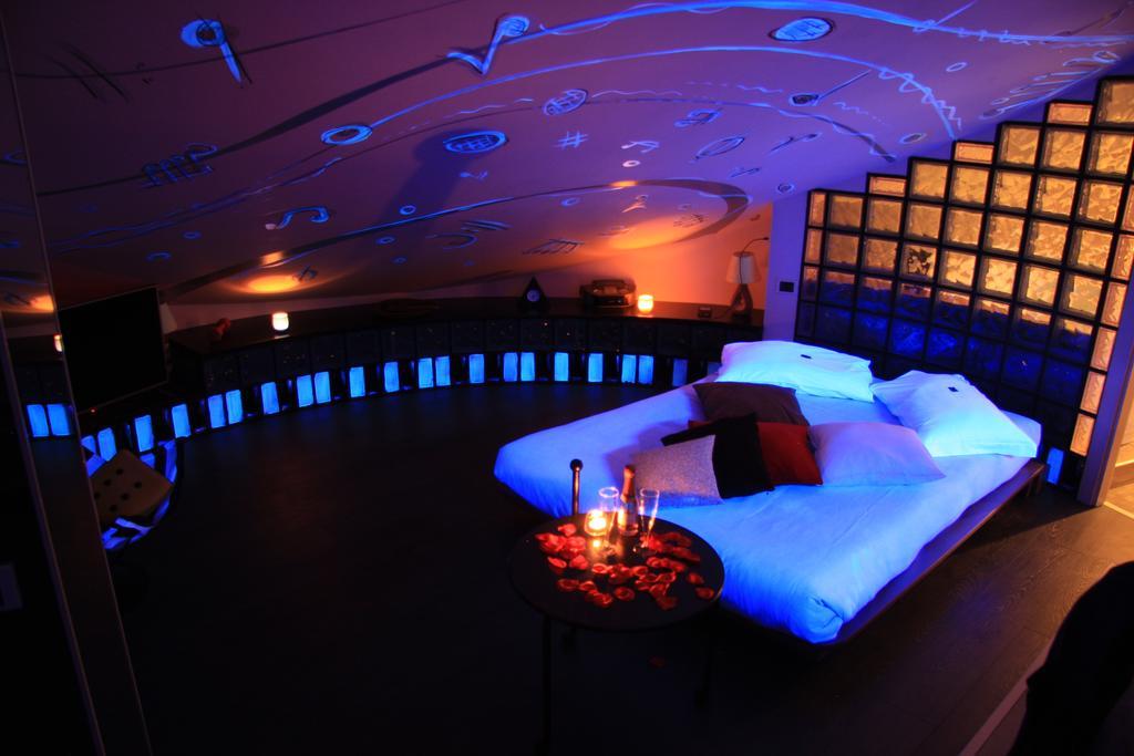 Jazz Style Home Rome Room photo