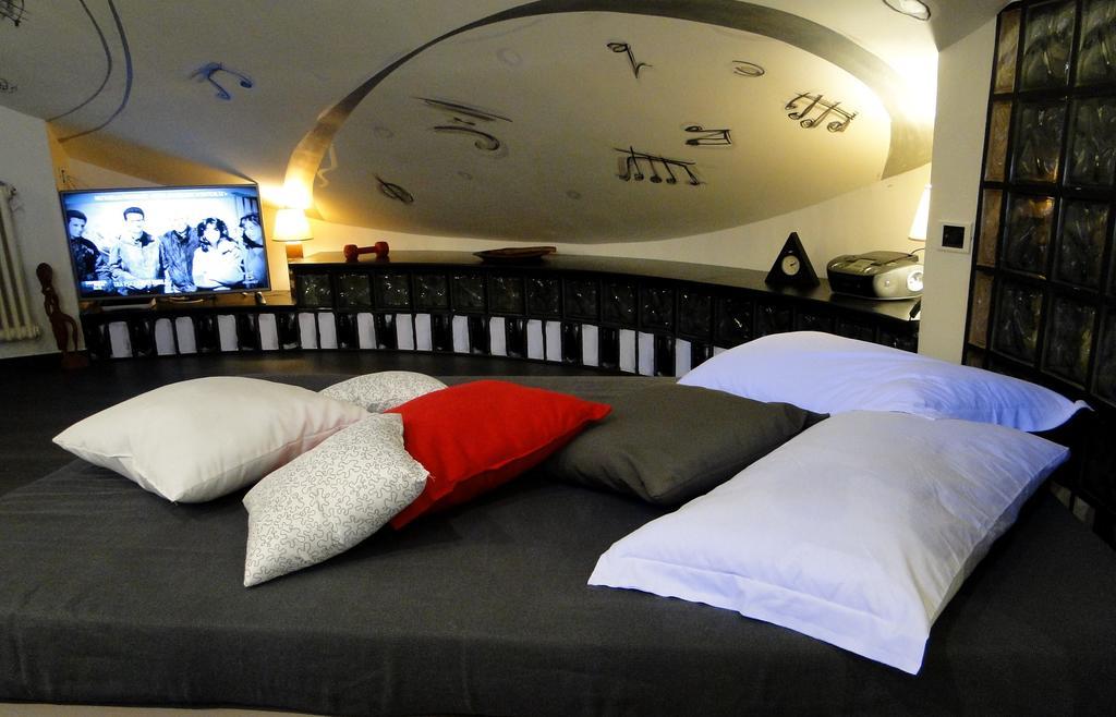 Jazz Style Home Rome Room photo