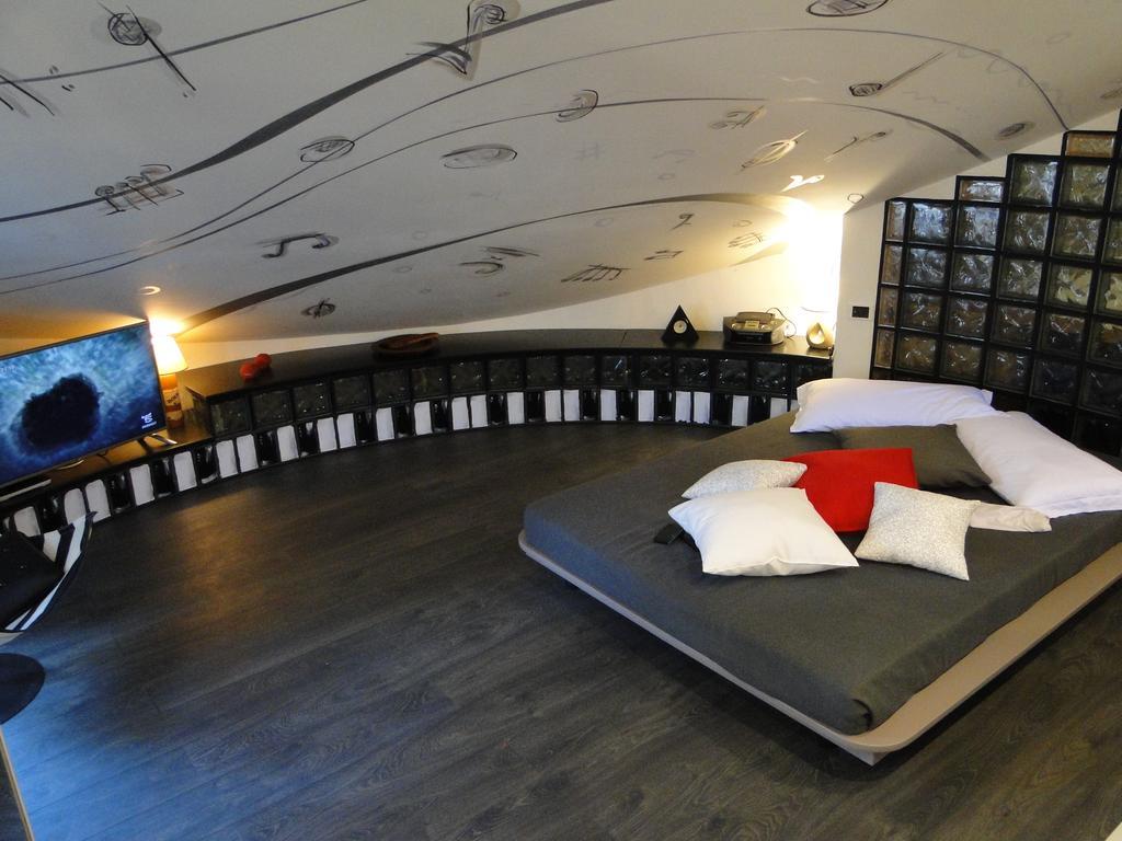 Jazz Style Home Rome Room photo