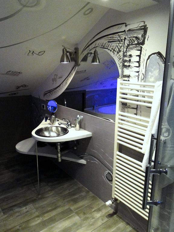 Jazz Style Home Rome Room photo